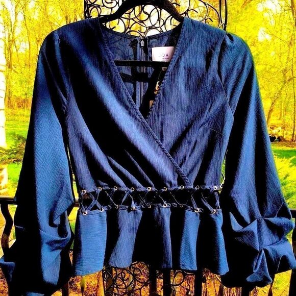 NWT J.O.A. RUFFLED SLEEVE CUT OUT WAIST BLOUSE S - Picture 11 of 15